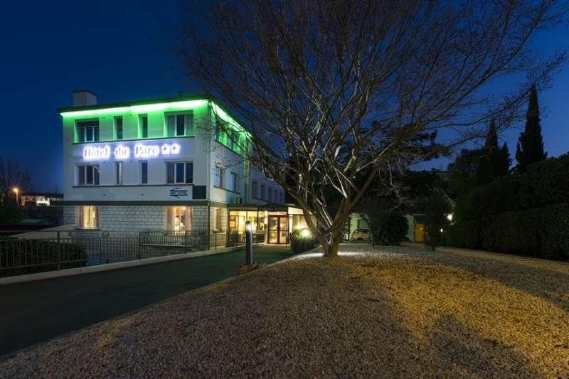 Brit Hotel Du Parc Niort Centre-Parking Gratuit Kültér fotó